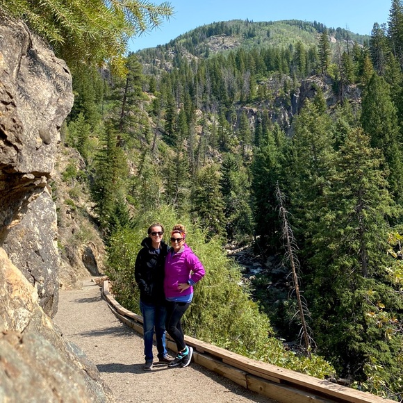 Meet your Posher, Heather - Picture 4 of 7